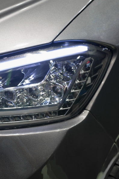 Сшивающие агенты и катализаторы для придания высоких эксплуатационных свойств покрытиям рулонного проката (койлкоутингу)