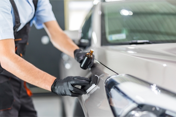 最高の発色性とフロップ性を備えた水性ベースコート